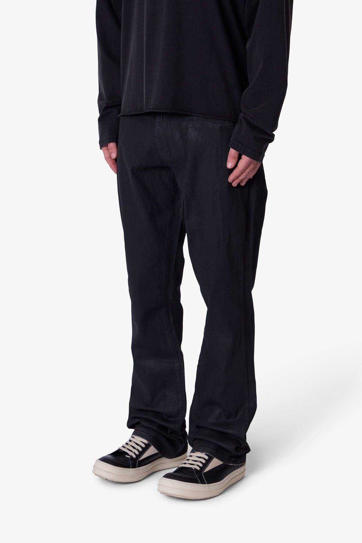 B731 Oiled Bootcut Denim - Black