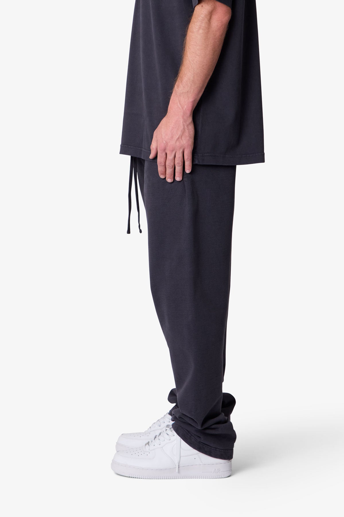Heavy Basic Relaxed Sweatpants - Washed Black