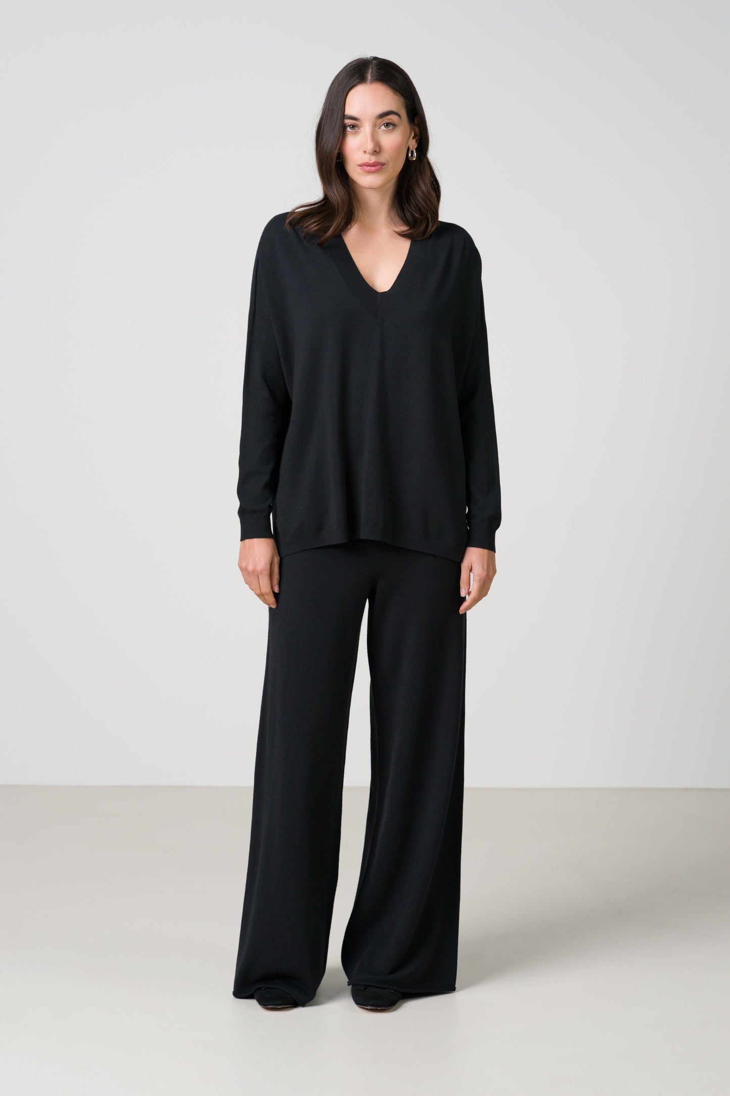 Kaia Elastic Waist Pants | Black | Fine Knit